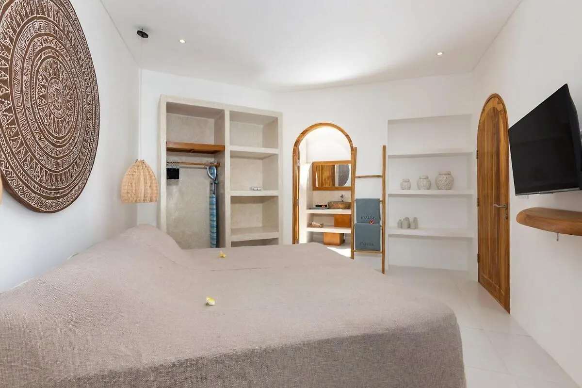 New! Villa Lyalya - 1Br Villa In Kerobokan Seminyak 0*,
